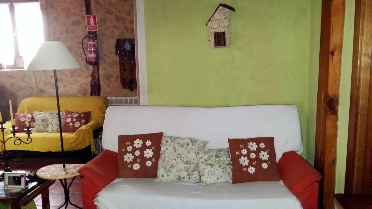 לינה וארוחת בוקר Torremocha de Ayllón Casa Rural Calle Real מראה חיצוני תמונה