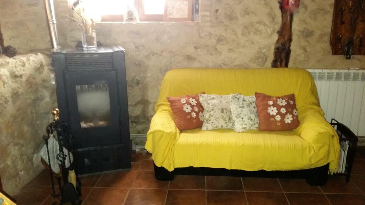 לינה וארוחת בוקר Torremocha de Ayllón Casa Rural Calle Real מראה חיצוני תמונה