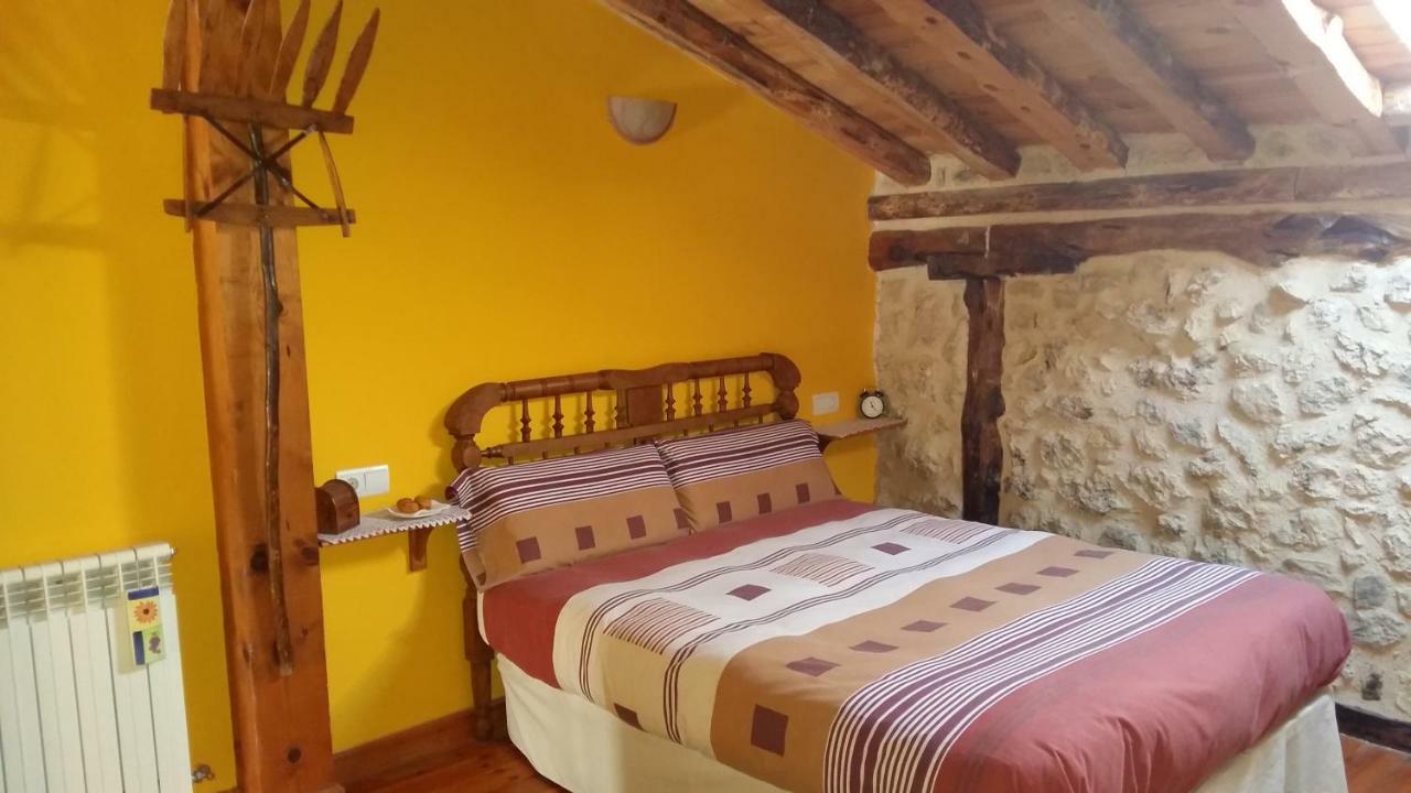 לינה וארוחת בוקר Torremocha de Ayllón Casa Rural Calle Real מראה חיצוני תמונה