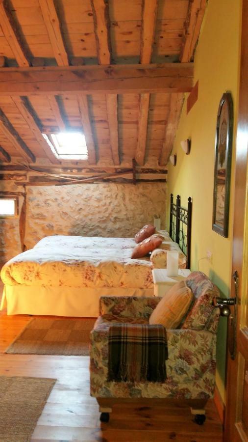 לינה וארוחת בוקר Torremocha de Ayllón Casa Rural Calle Real מראה חיצוני תמונה